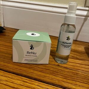 MYOLIFT ReNu Conductive Gel 4oz + RePlenish Spritzer 2oz Microcurrent Set